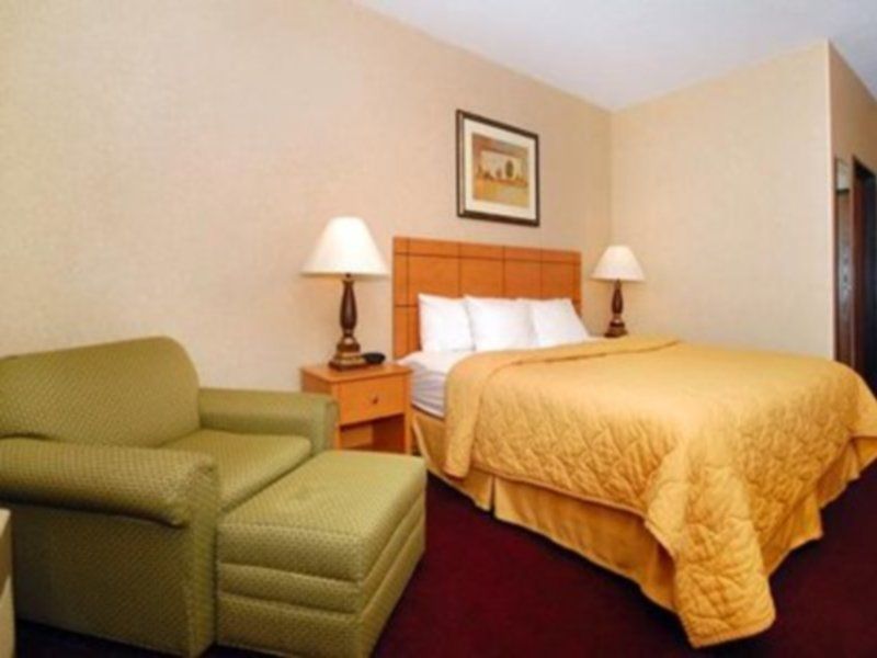 Quality Inn & Suites Green Bay Eksteriør billede